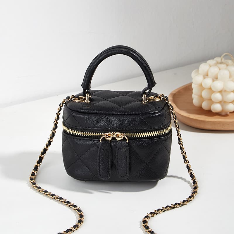 2025 New Women's Handbag Fashion Mini Tote Diamond Quilted Chanel Style Chain Bag Versatile Shoulder Crossbody Bag