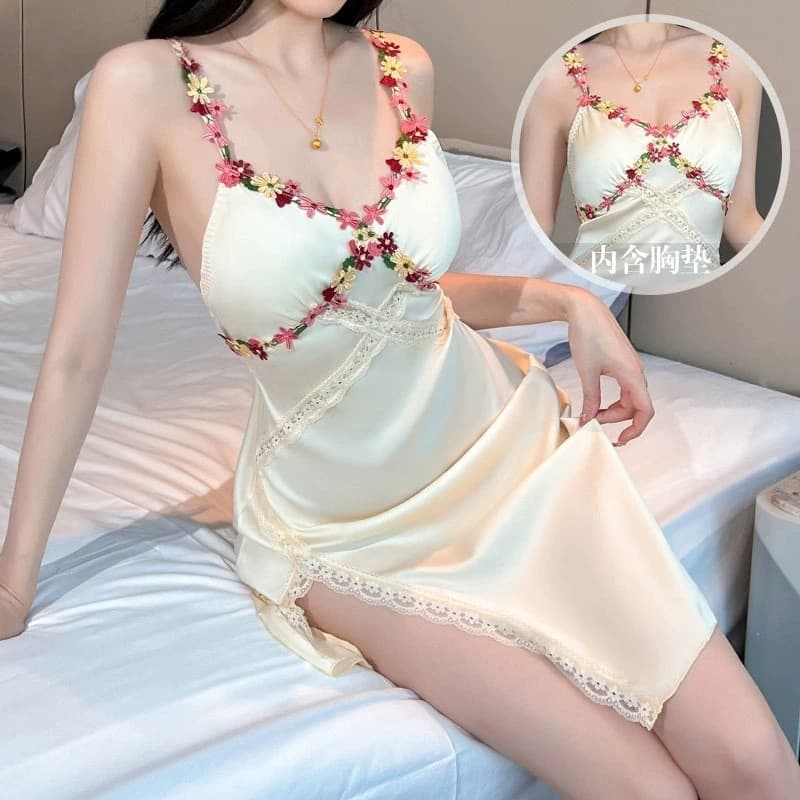 Yujian Sexy Side Slit Sling Nightgown Women's Romantic Flower Sling Nightgown Deep V Home Lace Nightgown