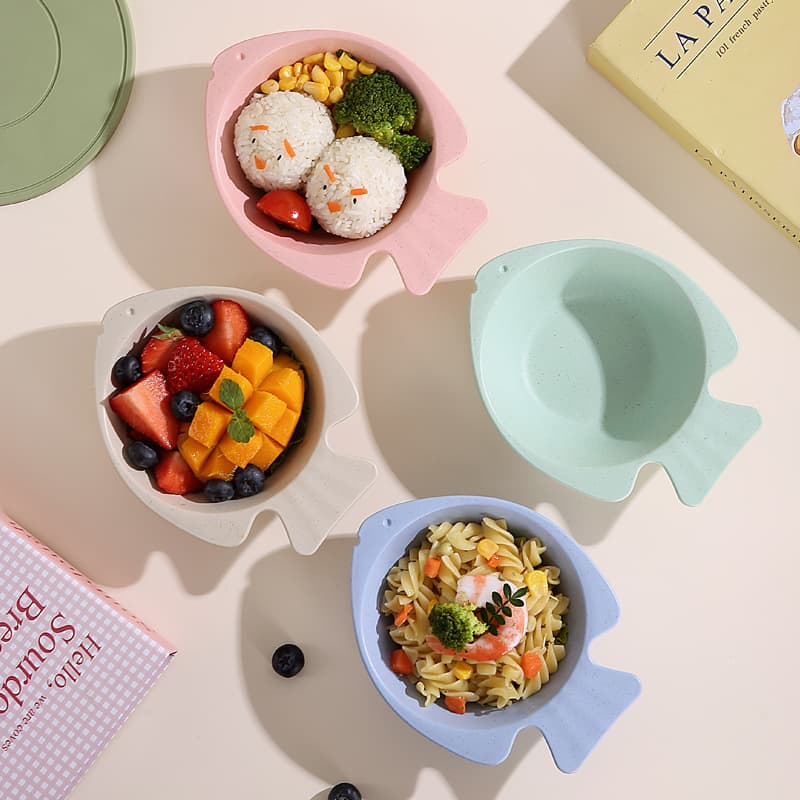 Plastic wheat straw cartoon fish-shaped baby bowl anti-fall and anti-scalding home kitchen children's tableware small bowl spoon