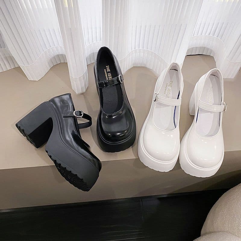 Vintage Mary Jane Shoes Women 2022 New Witch Shoes Ultra High Heel Chunky Heel Platform Round Toe Versatile Hot Girl Flats