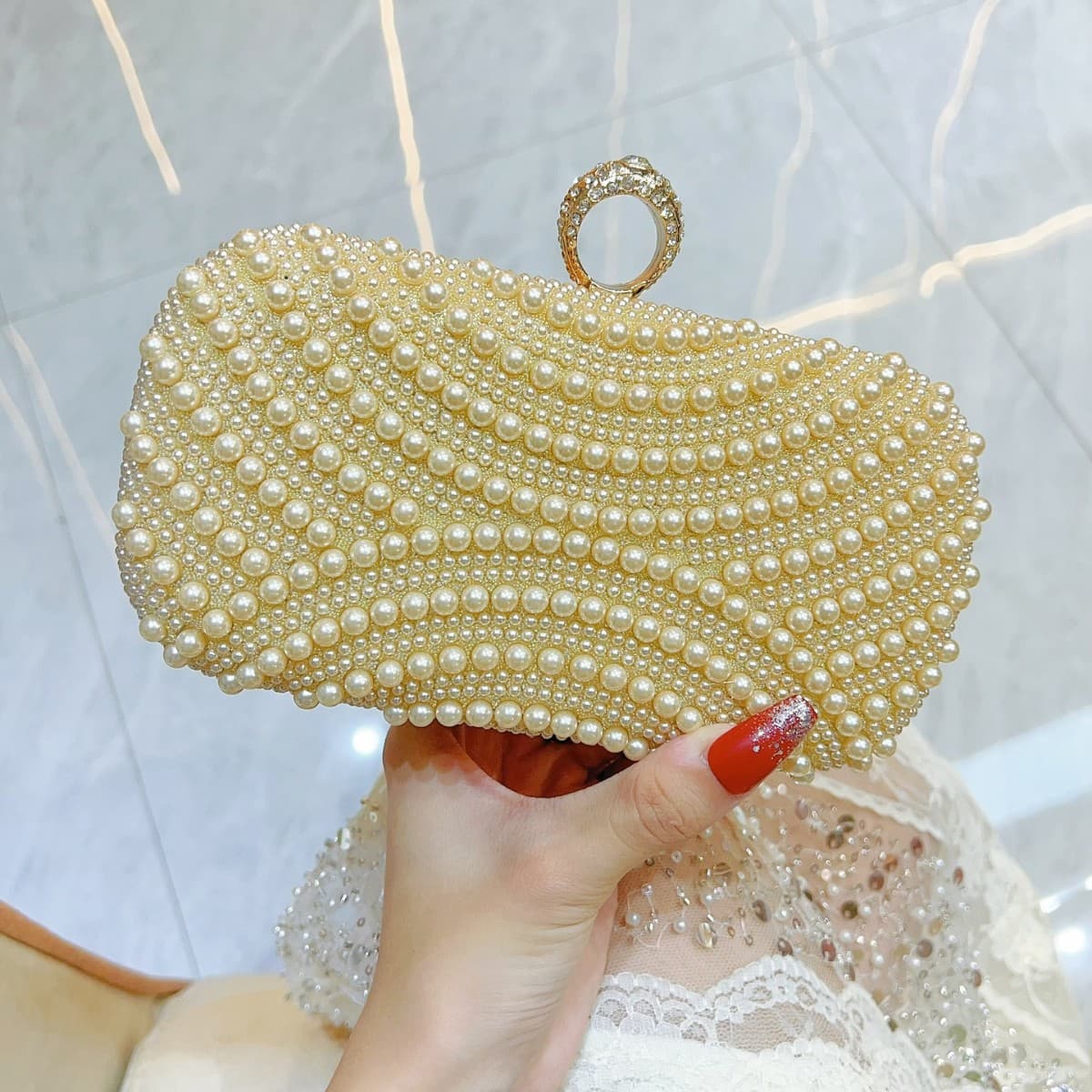 White Pearl Dinner Bag Glittering Diamond Buckle Dance Bag Formal Party Chain Bag Wedding Bag Elegant Fashion Accessory