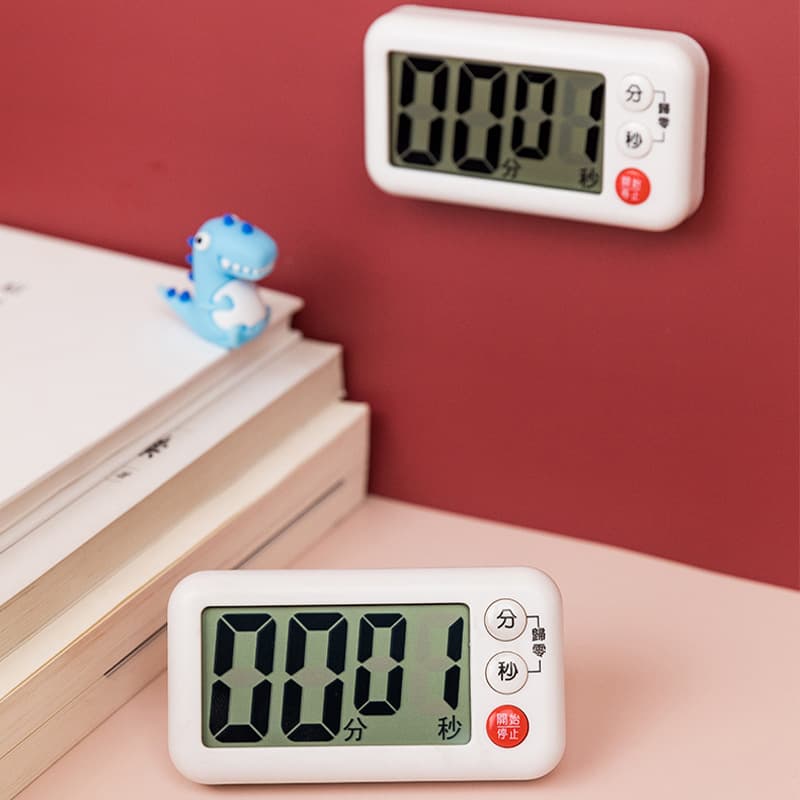 Japanese KOMEKI.7041 Kitchen Timer with Magnetic Base and Battery Included