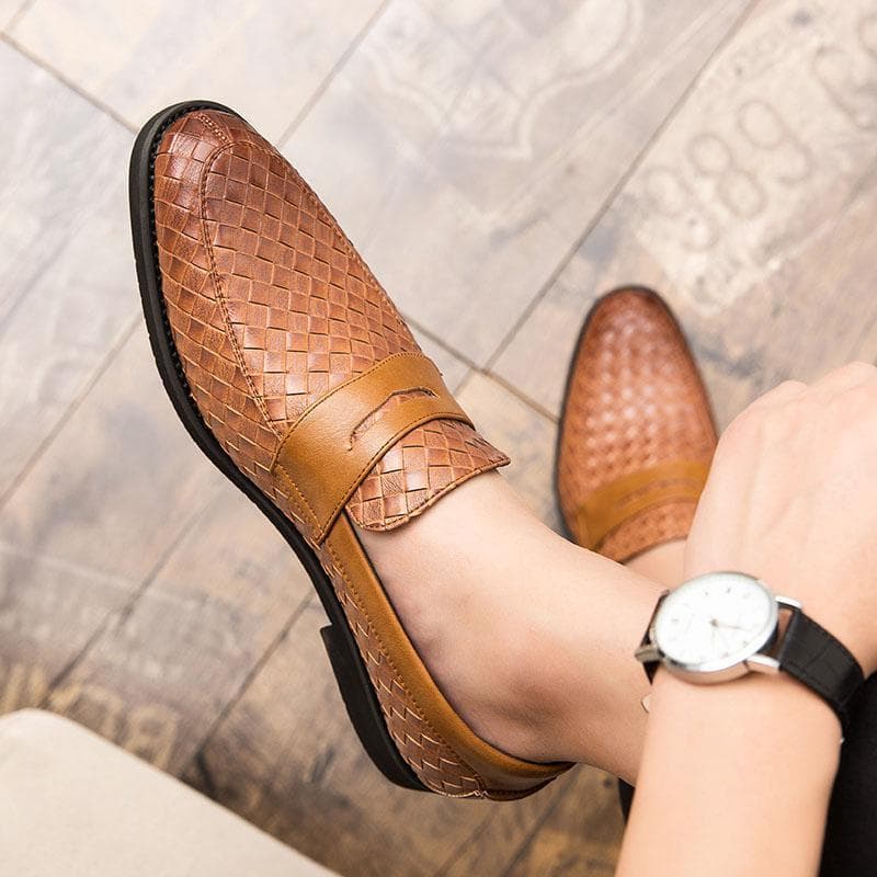 Cross-border New Men's Large Size Woven Leather Shoes, Foreign Trade British Style Pointed Toe Business Casual Slip-on Leather Shoes