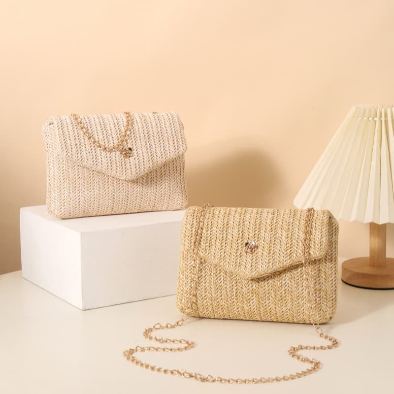 Cross-border Hot Seller 2025 Fashion Crossbody Bag Korean Style Trendy Straw Woven Women's Bag Flap Magnetic Closure Minimalist Small Square Bag