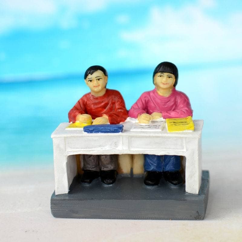 Wholesale psychological sand crafts, children playing house games, family characters and children playing A-828