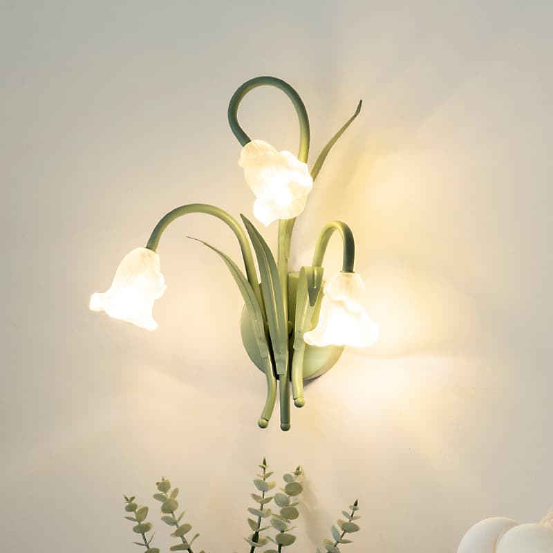 Cream Style Bedroom Wall Lamp with Floral Background Wall, American Retro Living Room Light, Three-Color Light Source, Luxury