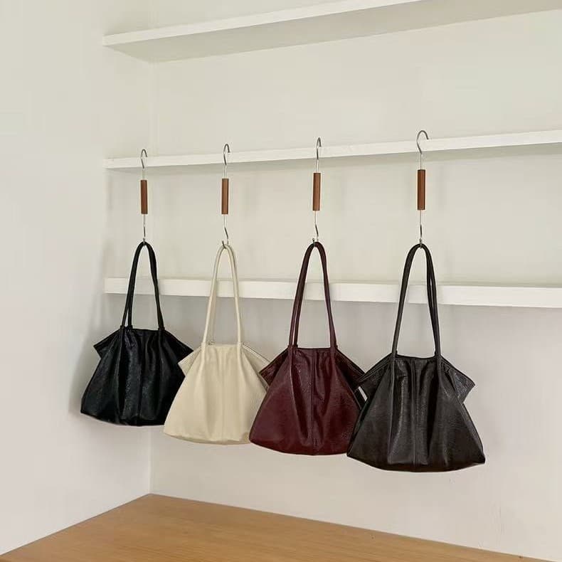 Large Women's Bag Pleated Simple Versatile College Style University Class Soft Leather Shoulder Casual Shopping Tote Bag