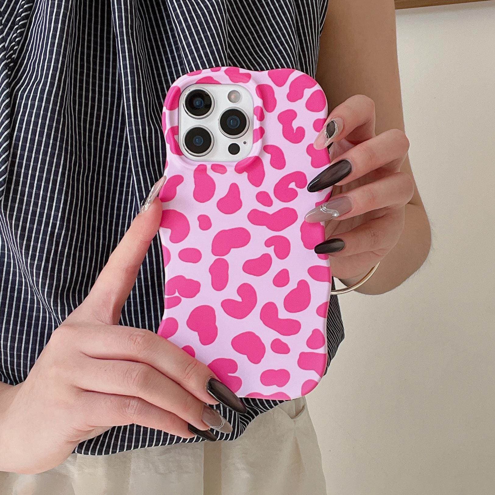 Cross-border popular pink leopard print mobile phone case wave film magnetic two-in-one suitable for iPhone17 mobile phone case