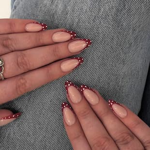 European and American Simple Polka Dot Press-On Nails 24 Pieces Finished French Almond False Nails Wholesale for Cross-Border E-Commerce