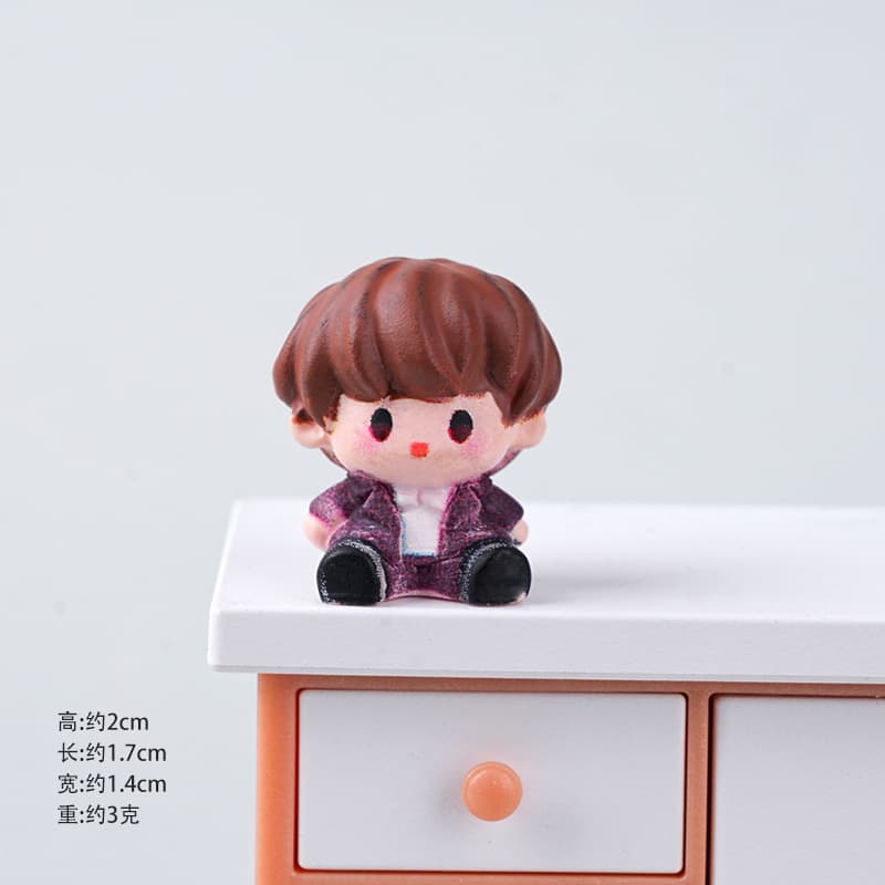 Creative Cartoon Detective Conan Rice Grain Figurine DIY Decoration Desktop Car Resin Small Ornament Gift