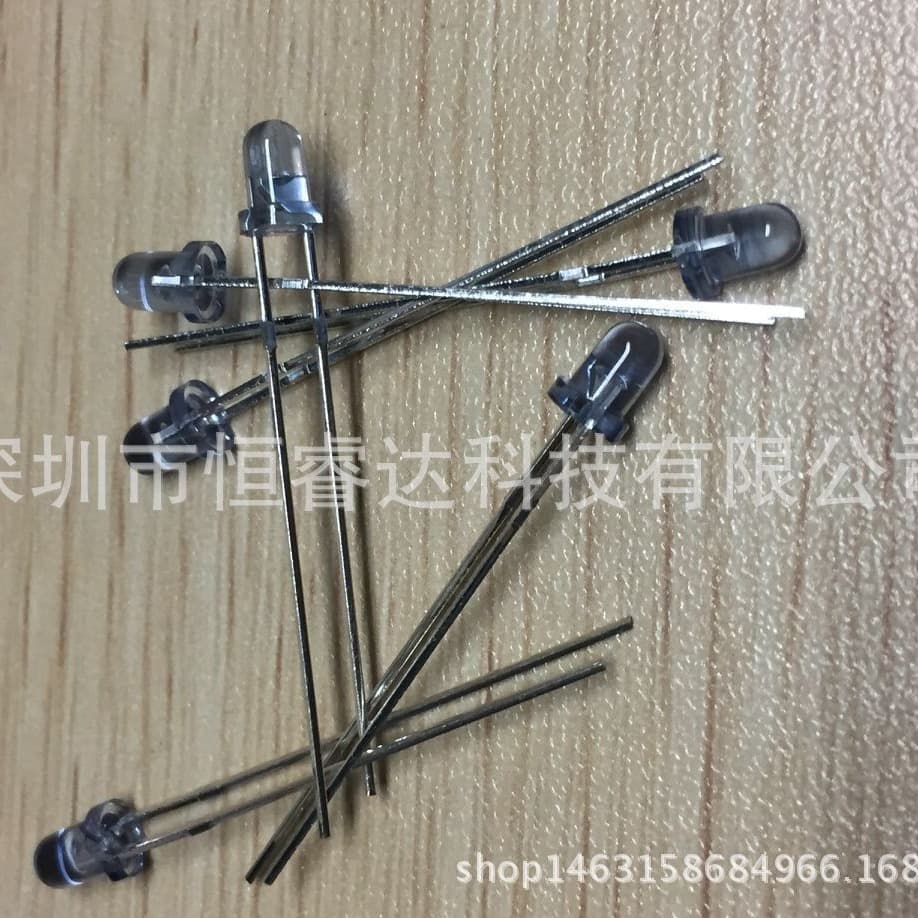 New Original Everlight 3MM Infrared Emitting Diode Wavelength 940nm IR204-A F3 DIP Emitter