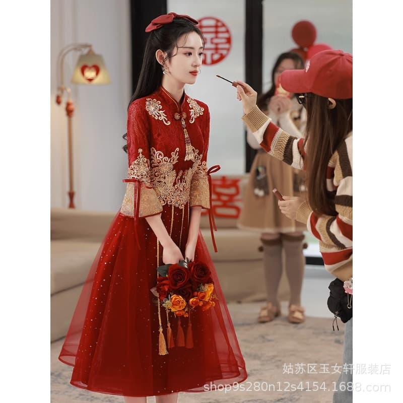 Toasting dress for brides, 2024 new summer wedding Chinese red cheongsam dress, Xiuhe dress, high-end thin style