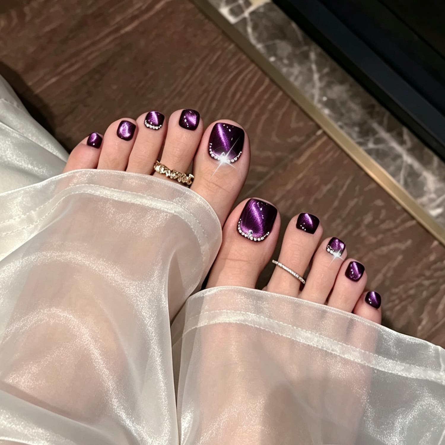 Aurora deep purple cat-eye diamond-encrusted toe nails pre-shaped short square toe nails hot girl atmosphere nail art patch
