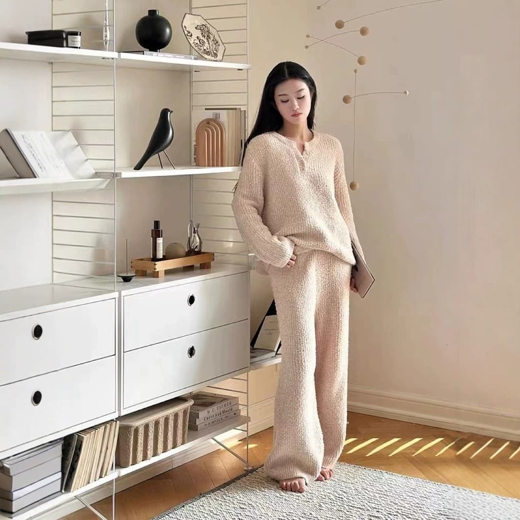 Celebrity-Style Autumn & Winter Couple Solid Color Round Neck Casual Comfortable Soft Pajama Homewear Set Loungewear