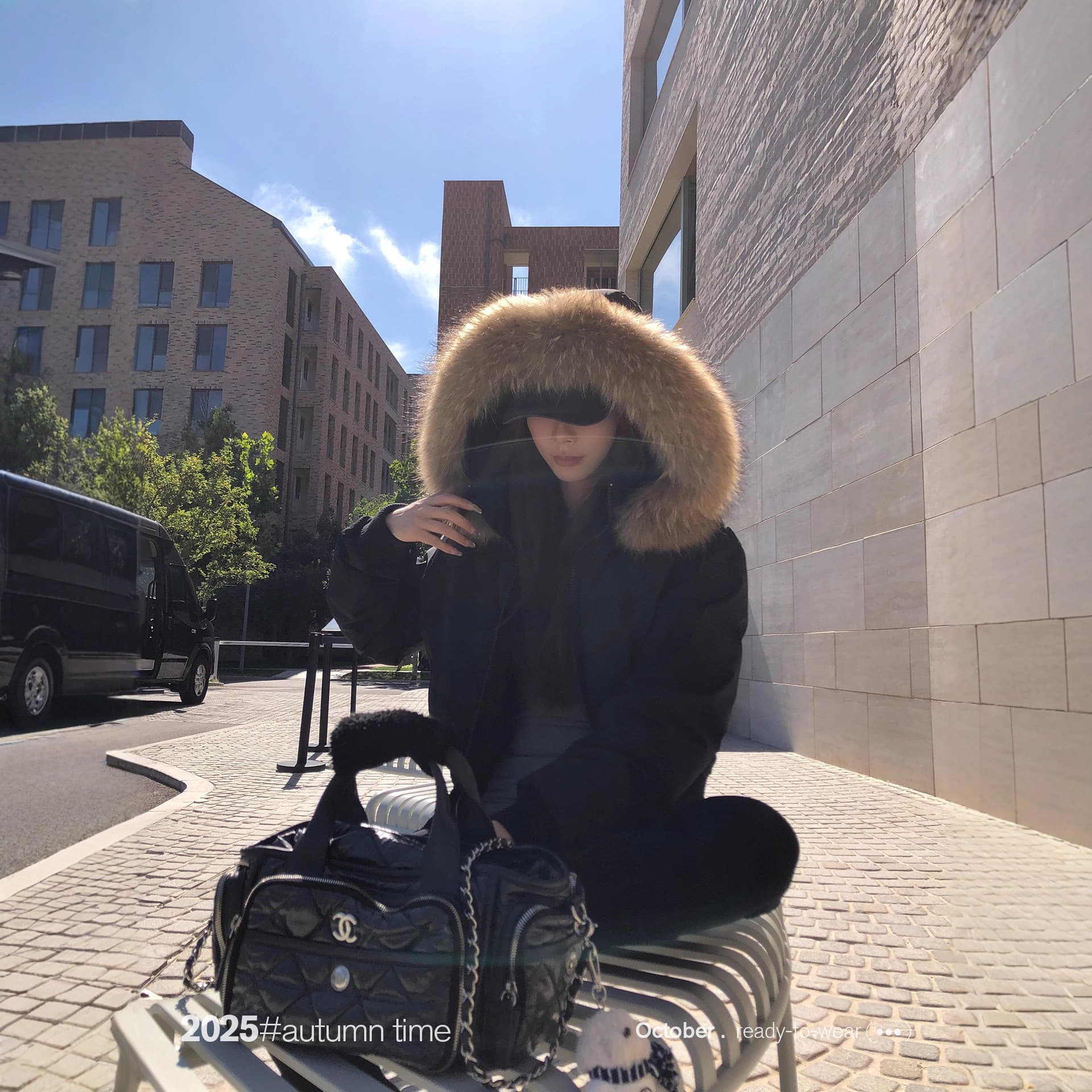 2025 Winter New 90% White Duck Down Short Large Detachable Fur Hood Puffer Coat Women's Waist-Cinching Slimming Thick Outerwear