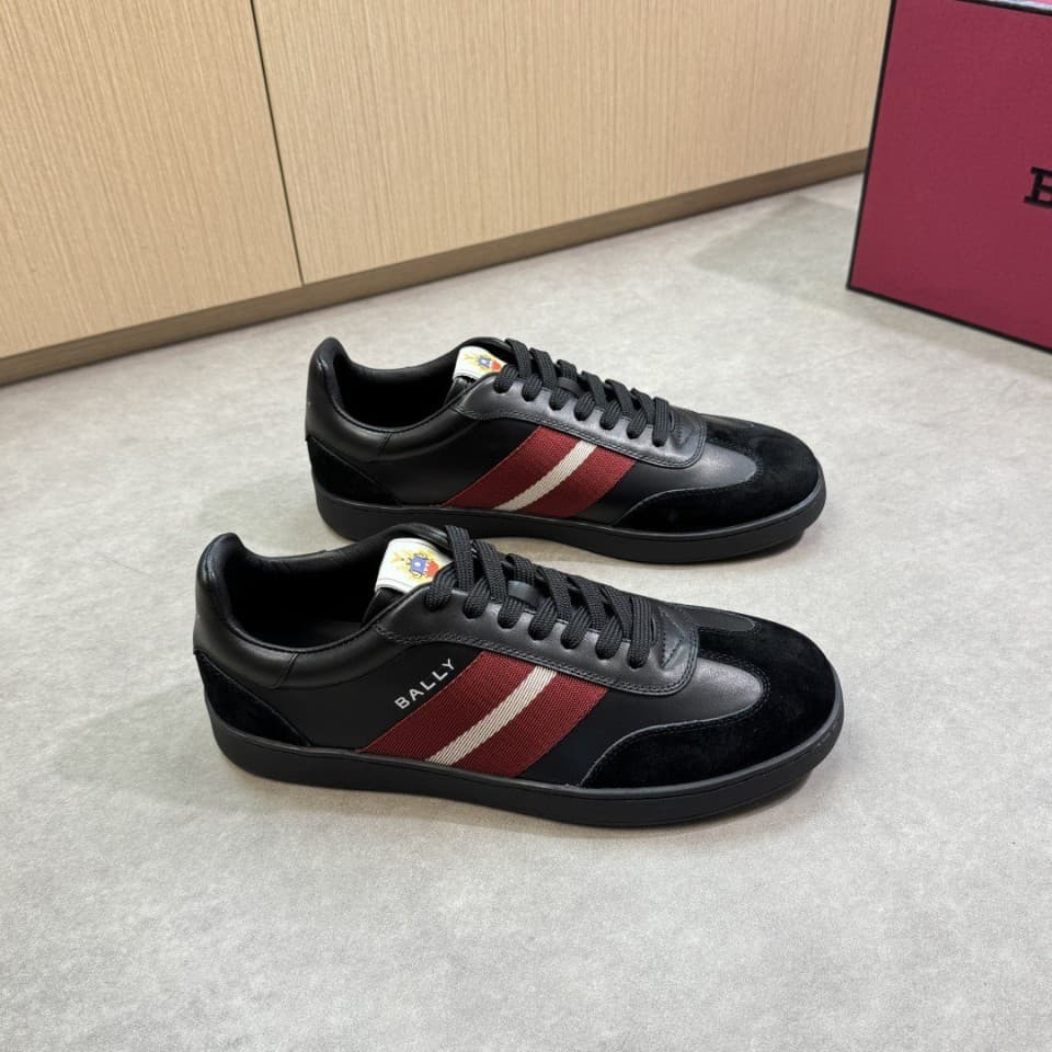 2025 European station autumn new men's casual shoes genuine leather soft sole sneakers fashionable white shoes four seasons trendy men's shoes