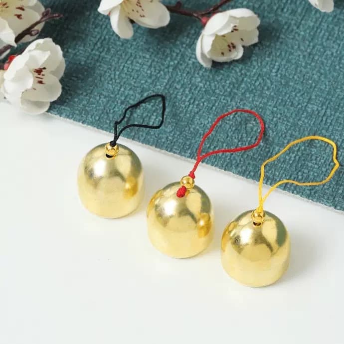 Small bells and wind chimes diy materials 1 Christmas bells, wind chimes and copper bell accessories copper bells with bell hammers that ring metal