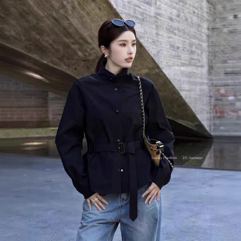 Casual stand-up collar windbreaker for women 2025 new autumn style loose lace-up waist slimming versatile single-breasted short coat for women