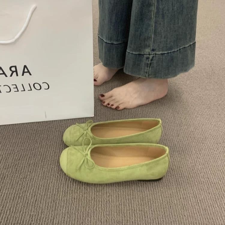 Vintage Velvet Little Red Shoes Fairy Style Ballet Flats French Flat Shallow Mouth Women's Shoes 2025 New