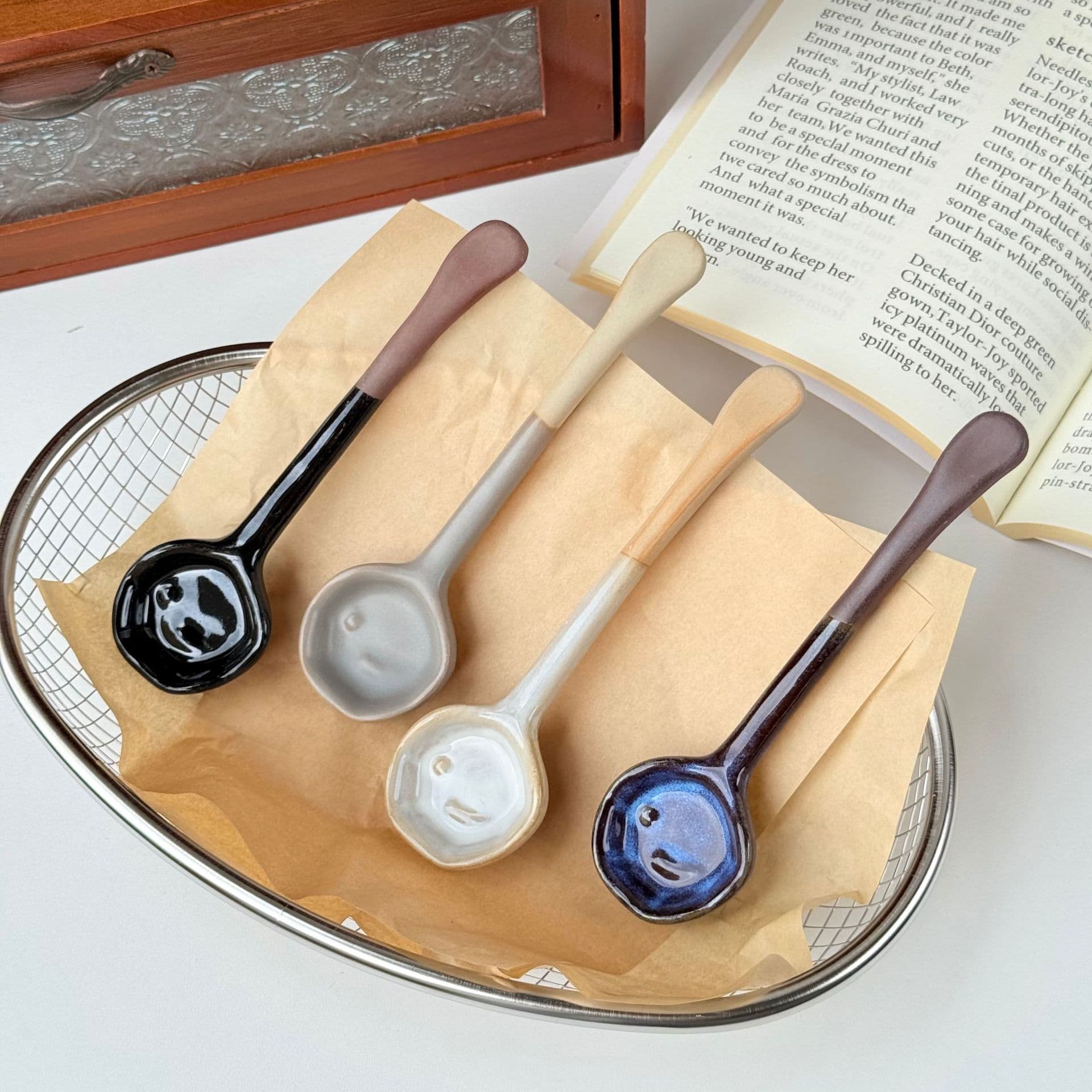 Japanese Retro Ins Style Ceramic Coffee Spoon Long Handle Coarse Pottery Spoon Soup Spoon Dessert Spoon Exquisite Stirring Spoon Handmade