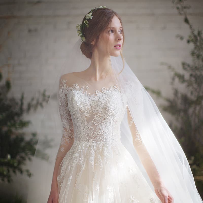 Light luxury wedding long tutu skirt bride ceremony dress European and American cross-border wedding dress overseas warehouse foreign trade door yarn supply
