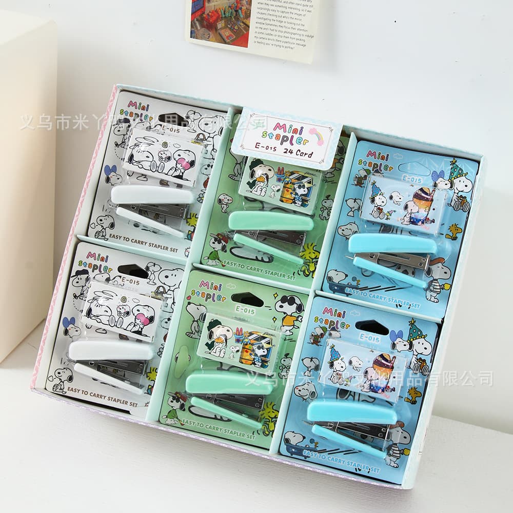 Snoopy Stapler Set Portable Stapler for Students Exam Paper Stapler Stationery Arcade Institution Wholesale