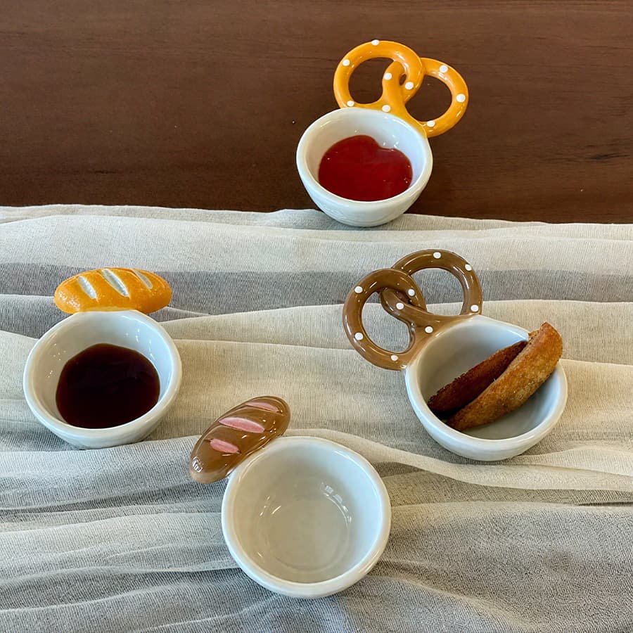 Creative Theme Restaurant Ceramic Dip Dish, Bread Plate, Baguette Plate, Pretzel Plate, Home Condiment Dish