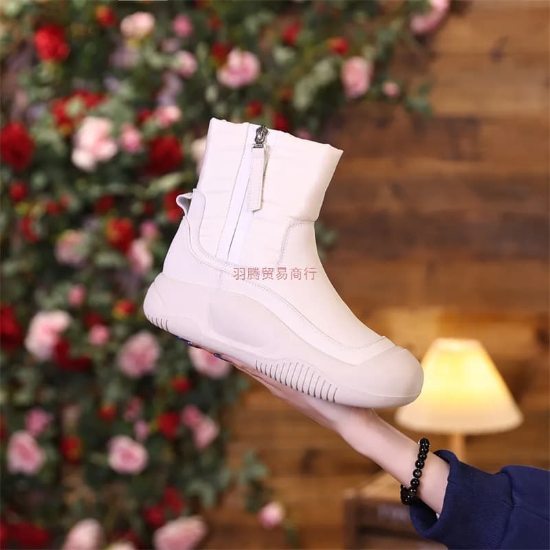 Large Size Women's Shoes 41-43 Wide Feet Fat Snow Boots Women Winter Martin Boots Extra Thick Cotton Shoes Fleece Lined Anti-Slip Short Boots