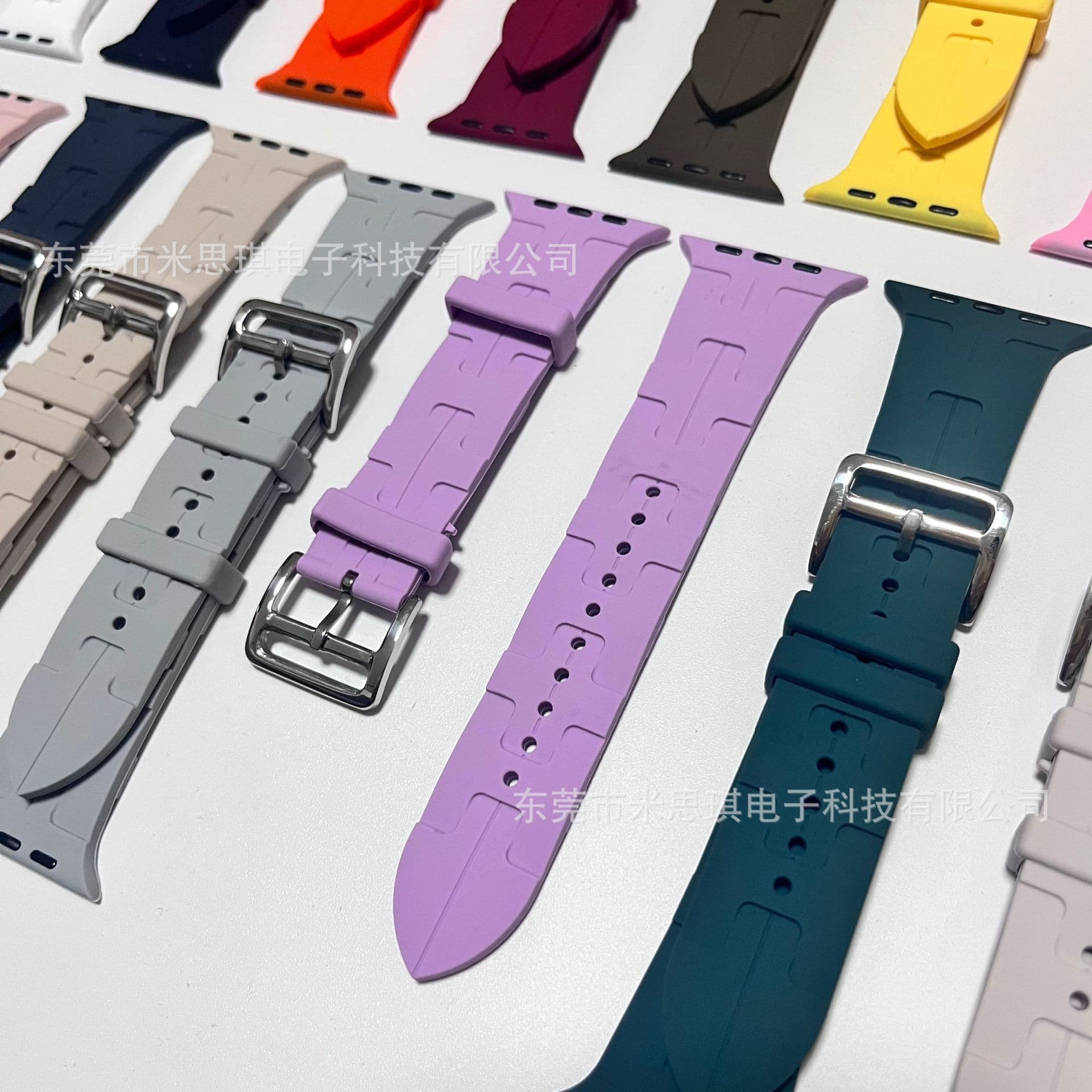 Silicone Strap for Apple Smart Watch, Compatible with Apple Watch Ultra 8 and Apple S9, Solid Color Silicone Band