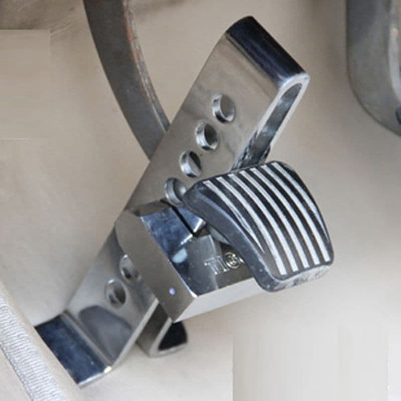 Manufacturer wholesale of multi-functional car brake and accelerator anti-theft locks, clutch locks, and steering wheel pedal locks.