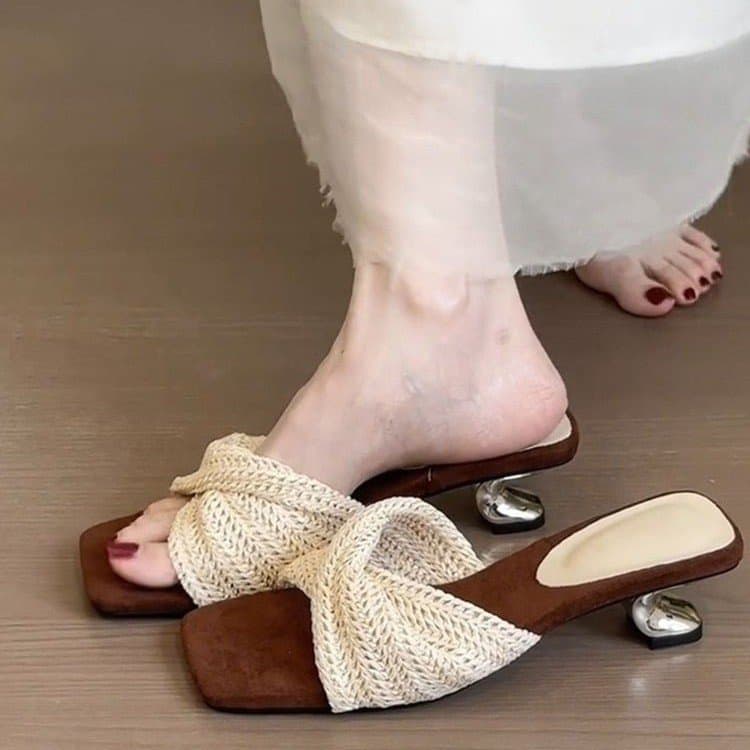 French Retro Chunky Heel One-Strap Sandals for Women Summer New Hollow Out Roman Style Vacation Sandals to Match Dresses