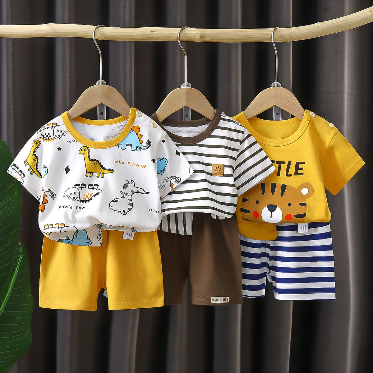 Children's short-sleeved suit 25 summer new boys pure T-shirt shorts Korean style baby girl clothing children's clothing wholesale