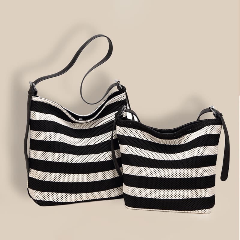 Casual black and white striped shoulder bag, versatile large-capacity tote bag for vacation, cross-border new fashion canvas bag for girls