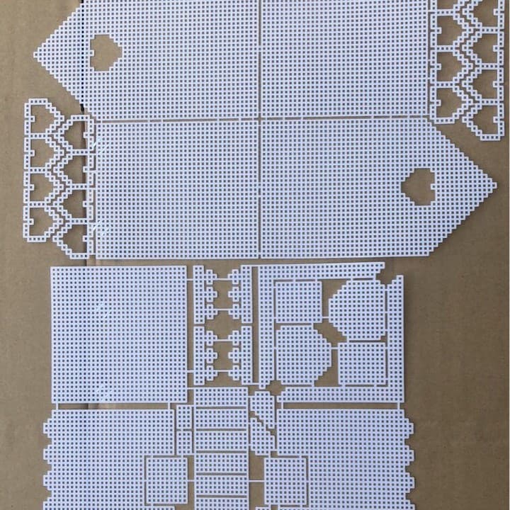 Plastic mesh sheet processing service, specify dimensions when ordering, price to be discussed with customer service.