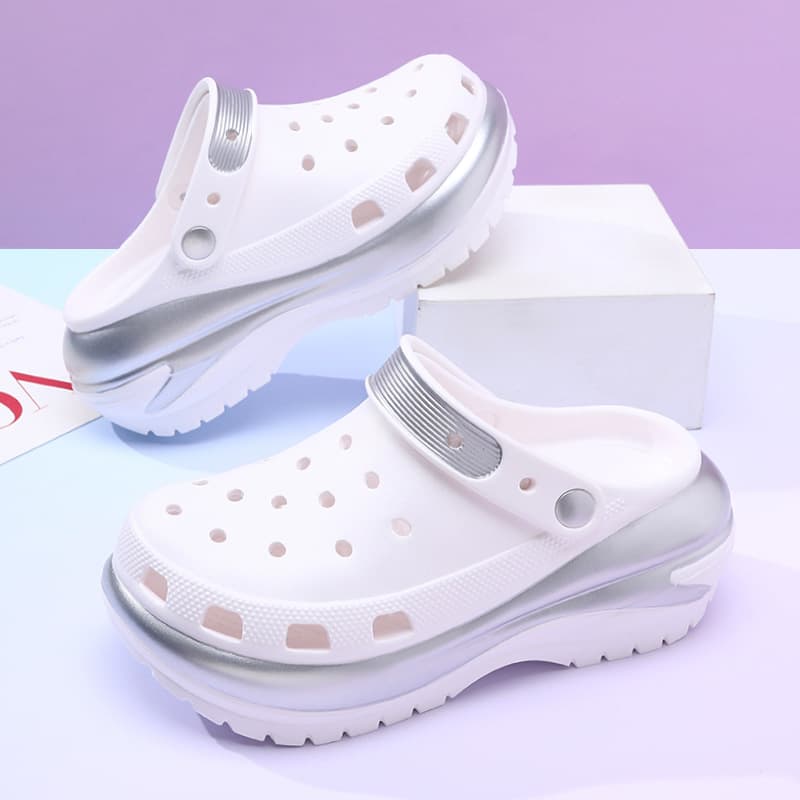 Summer Women's Perforated Shoes Marshmallow Feel Height Increasing Anti-Slip Sandals Wear-Resistant Breathable Non-Odor Outdoor Beach EVA Sandals
