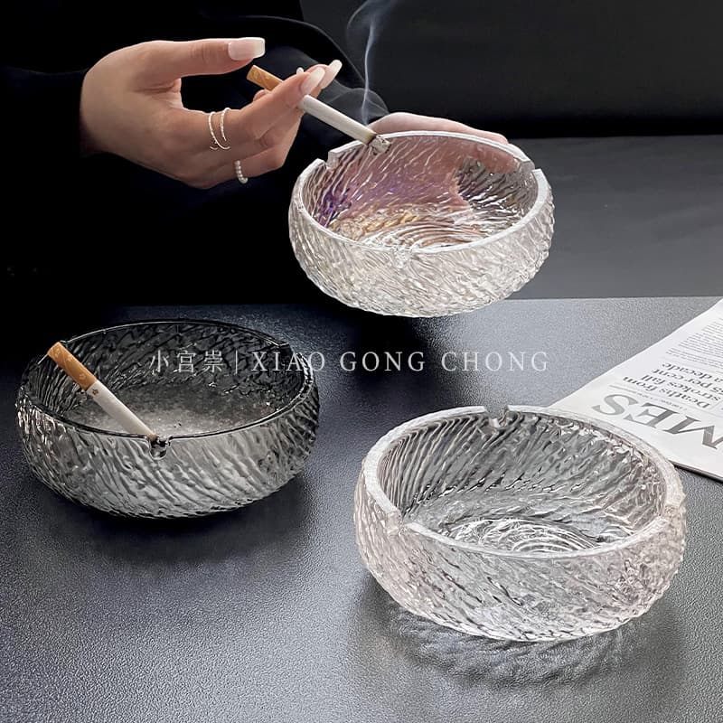 Light Luxury Ashtray, Home Use, High-End Elegant Glass Smokestack, Premium Anti-Fly Ash Creative Fashion Ornament