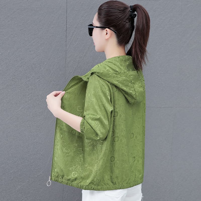 Ice Silk Sun Protection Jacket for Women Summer 2026 New Style UPF50+ Loose Thin New Chinese Style Jacquard Breathable UV Protection Coat