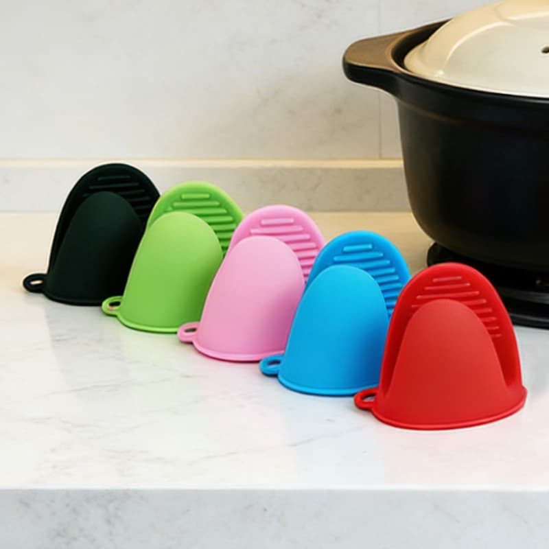 Soft Silicone Heat-Insulating Clip, Anti-Scald Kitchen Bowl and Plate Heat-Resistant Gloves, Non-Slip Baking Oven Microwave Plate Clip