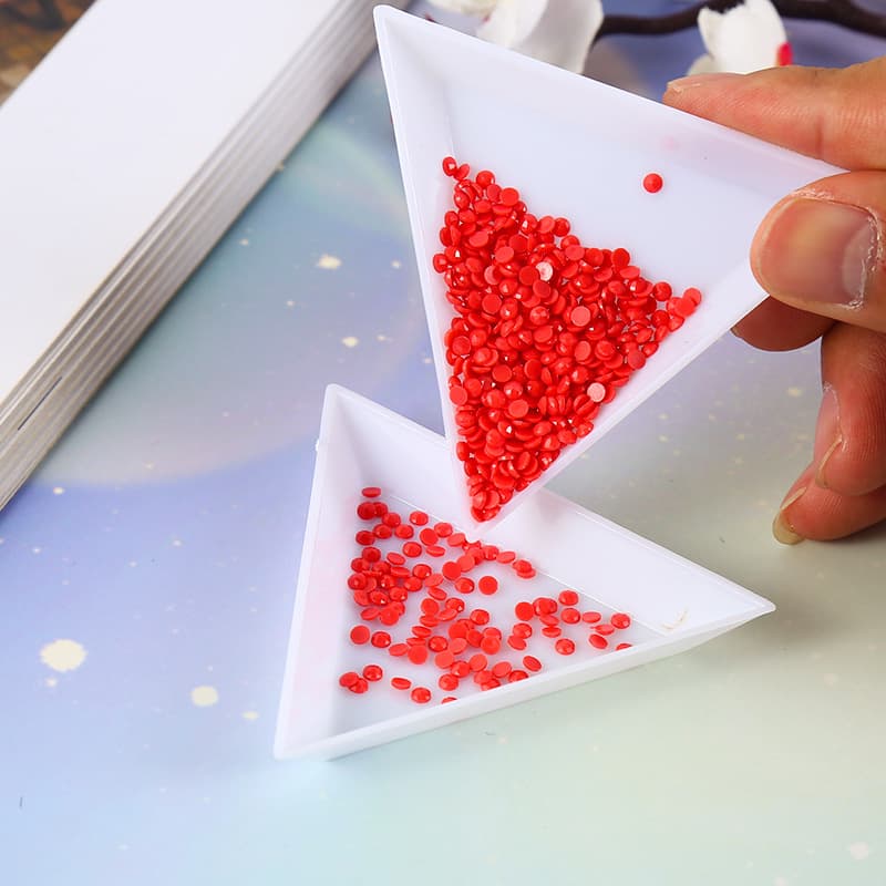 White Plastic Triangular Bead Tray Desktop Display Tray Nail Tool Bead Watercolor DIY Accessory Organizer Tray