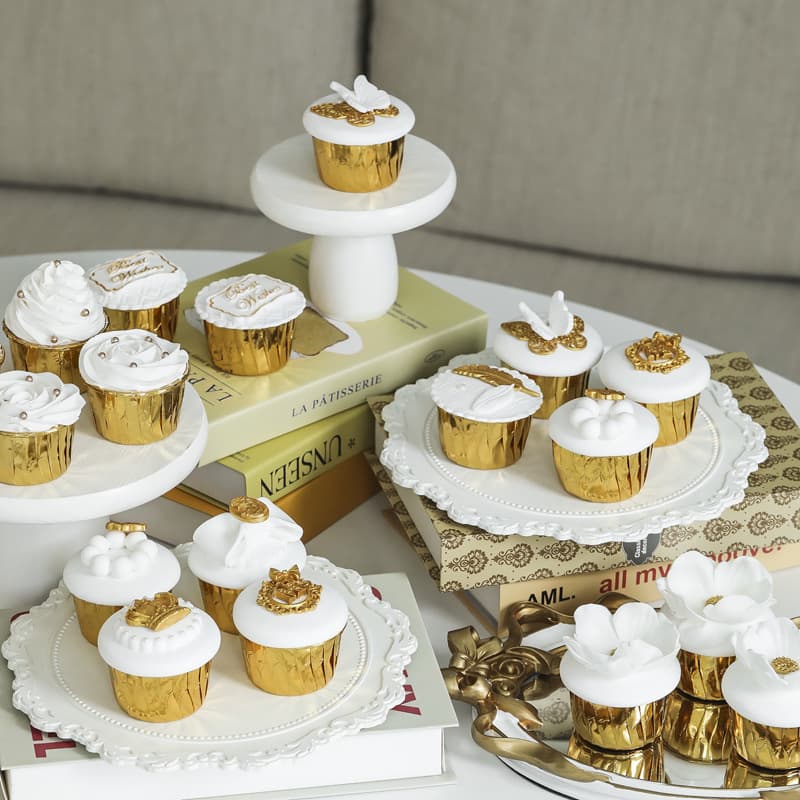 Premium Gold Cupcake Model Photo Prop Luxury Style Cupcake Wedding Dessert Table Decoration