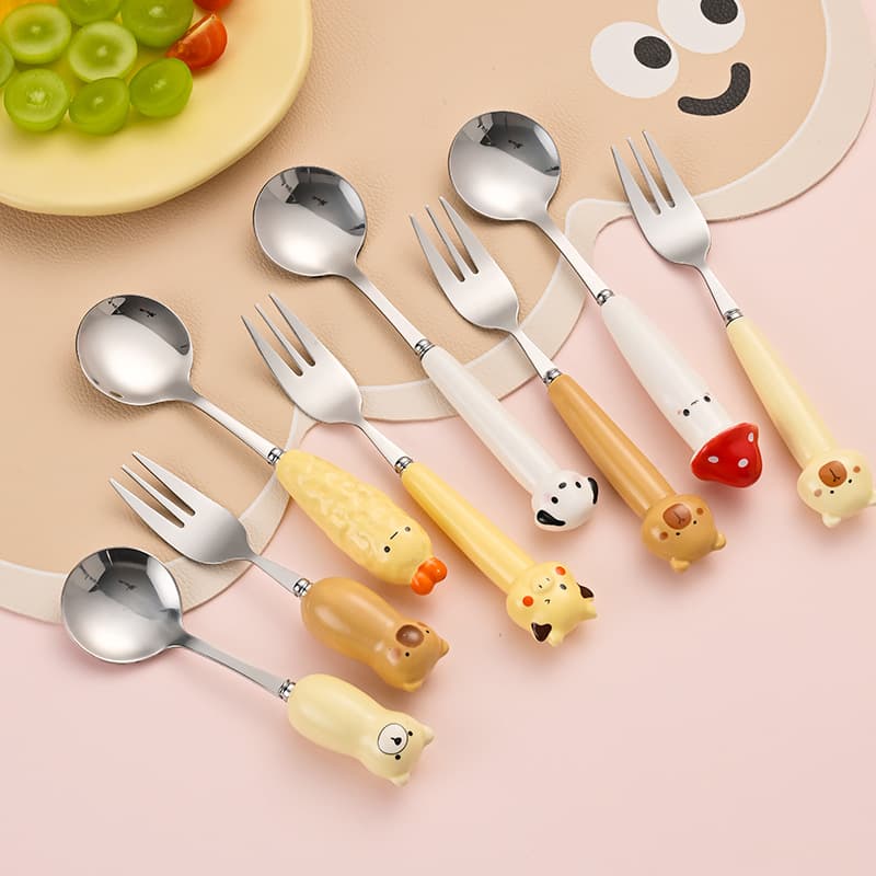 Wholesale of Internet-famous Cartoon Spoon and Fork Sets, Cute Portable Children's Utensils with Storage Case for On-the-Go Use