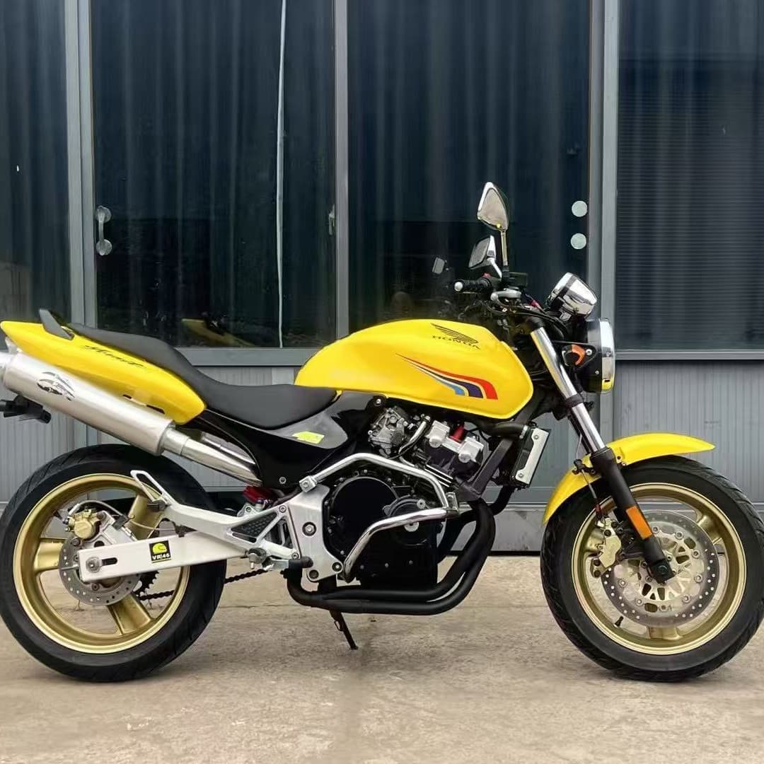 This 250CC Tian Xiaohuangfeng CB400, CB600, Gold Wing GL1800 cruiser scooter off-road motorcycle
