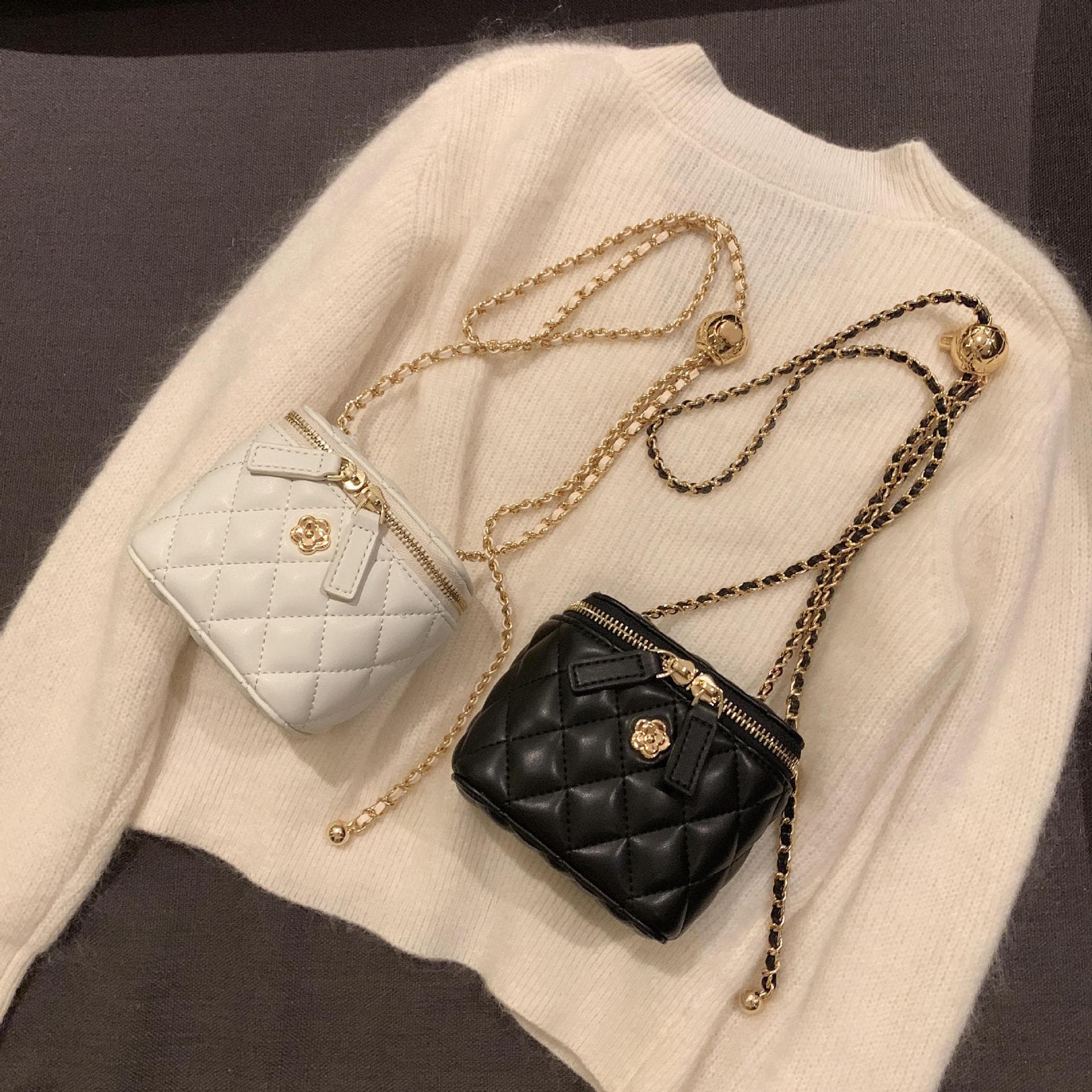 2023 New Camellia Diamond Grid Chain Box Mini Bag for Women Summer Mini Shoulder Crossbody Bag