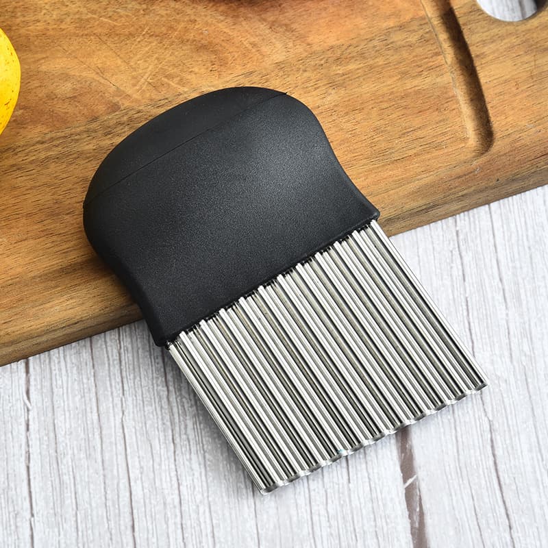 Rust Steel Potato Cutter Household Multifunctional Cutter French Fries Wavy Spike Knife Corrugated Knife Kitchen Tools