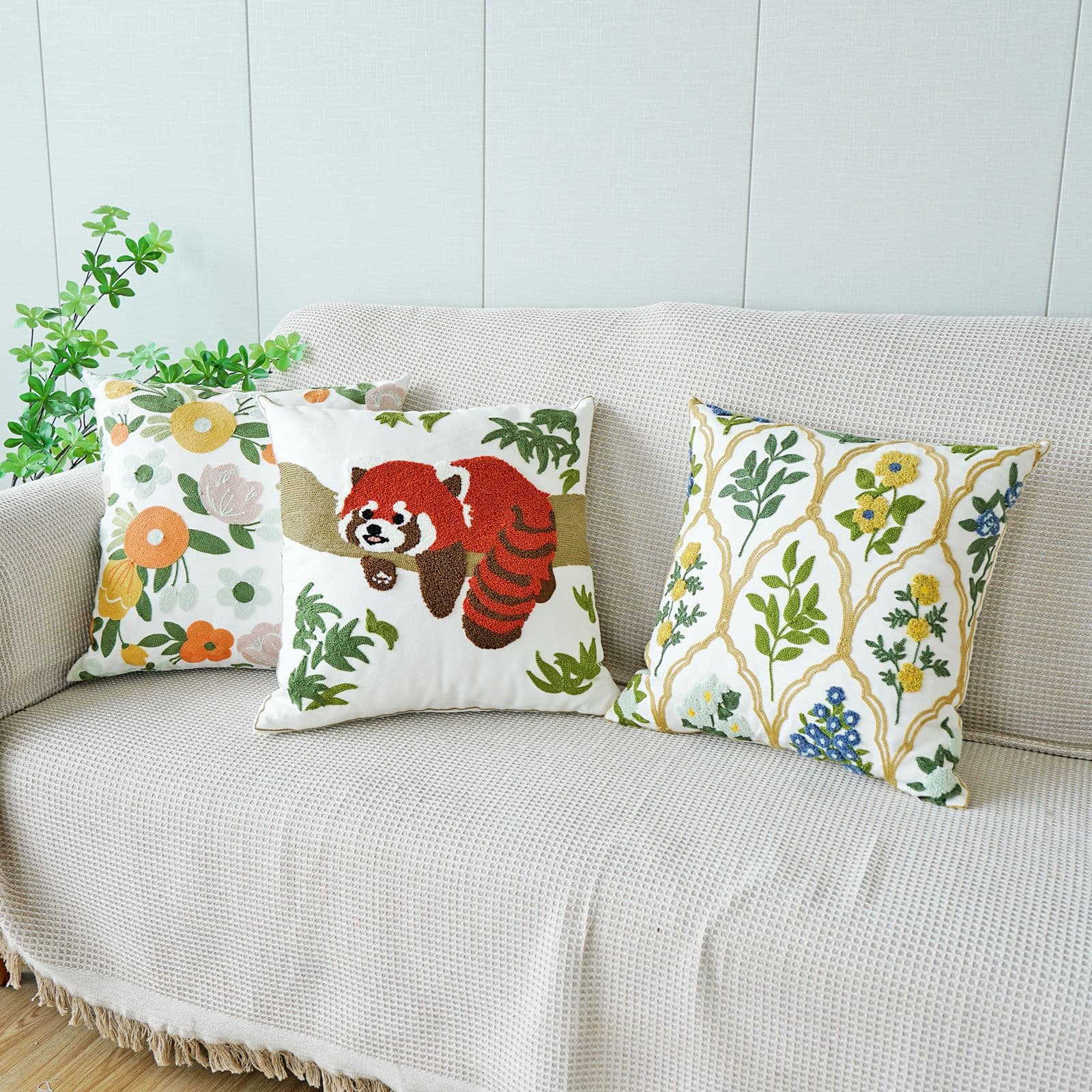 Towel Embroidered Flower Pillow Cover Modern Simple Sofa Bedside Pillow Cover Red Panda Pattern Office Cushion Cover