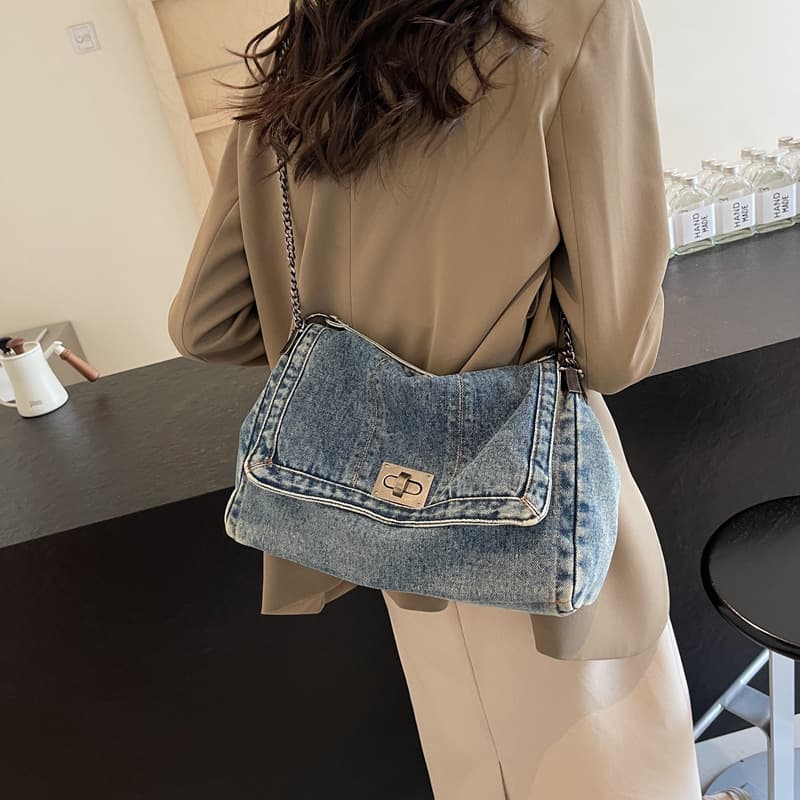 Denim Women's Bag 2024 New Trendy Single Shoulder Bag Large Capacity Tote Bag for Class Commute Crossbody Chain Bag