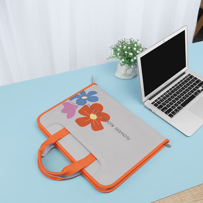 Clearance stock from source factory: 13-inch, 14-inch, 15-inch tablet and laptop sleeve bag with crossbody strap