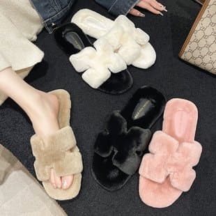 European Luxury Furry Slippers for Women 2024 Autumn Winter New Letter Slide Sandals Trendy Cotton Slippers for Outdoor Wear