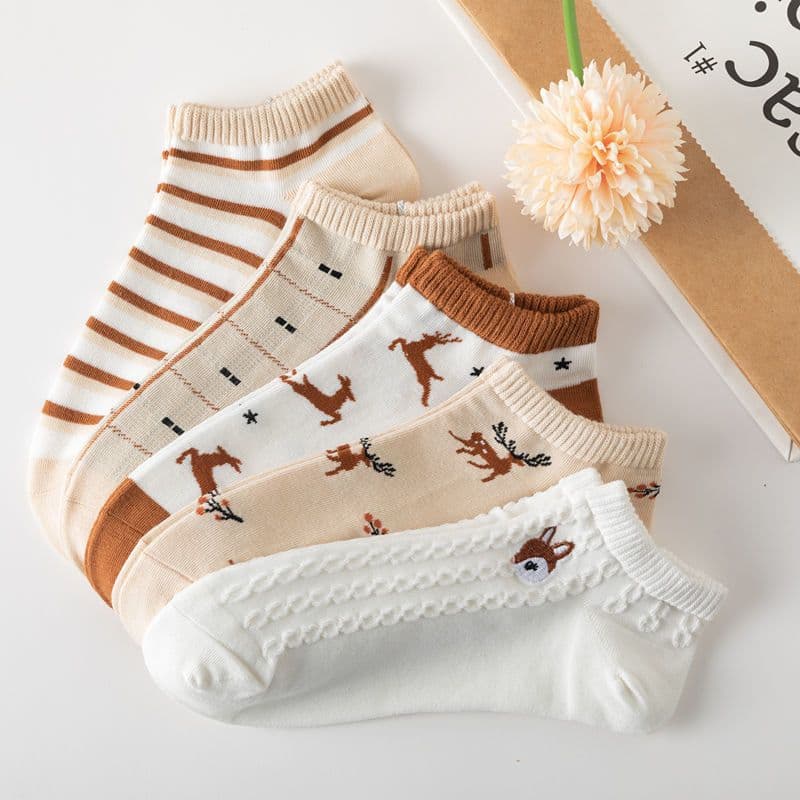 Women's socks spring/summer thin short socks student sports no-show socks sweat-absorbent breathable ins trendy versatile short socks