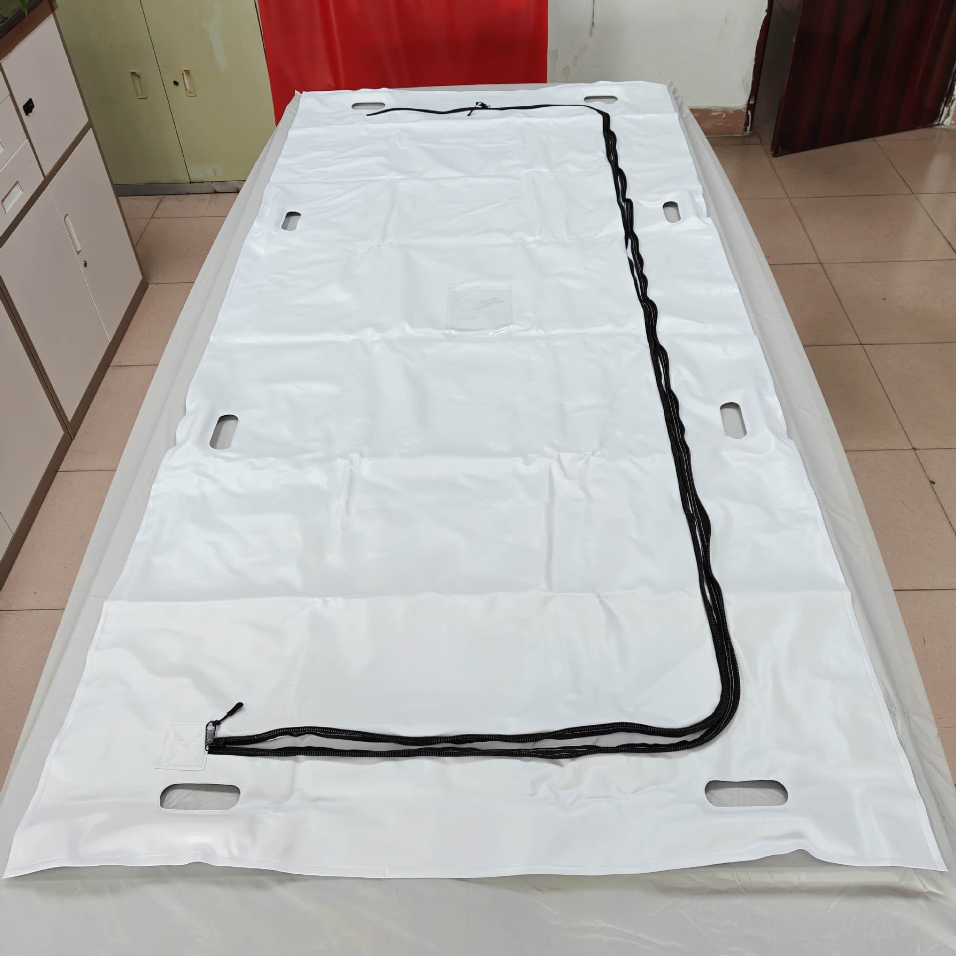 Custom Body Bags 100% Waterproof PVC/PEVA Material, Mortuary/Funeral Exclusive